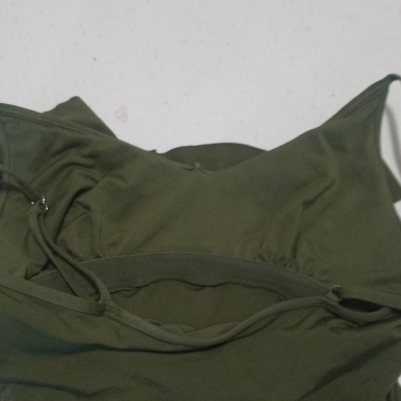 👙🌊🌞H&M Flattering Maternity Olive Green One-Piece Swimsuit EUC Small - Picture 6 of 6